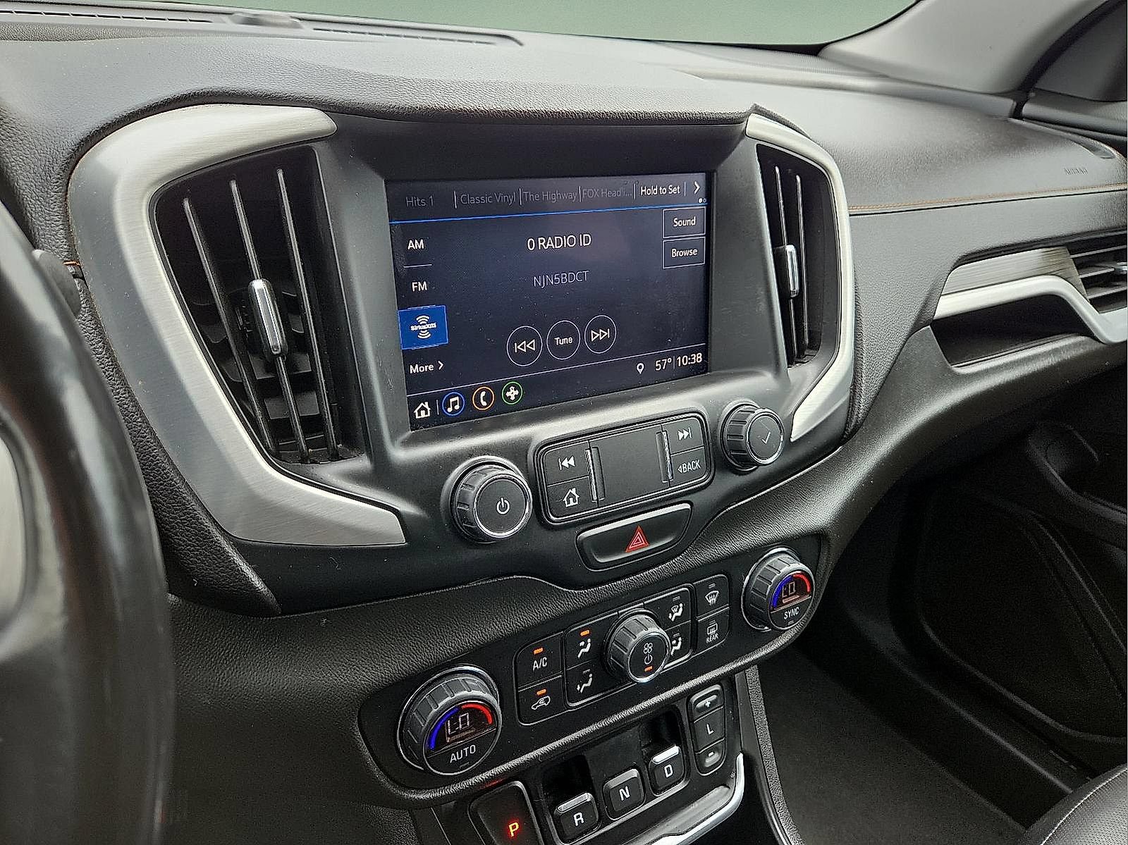 Certified 2020 GMC Terrain SLT FWD image 7