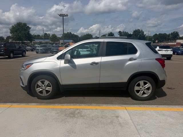 Used 2019 Chevrolet Trax LT w/ LT Convenience Package FWD image 10