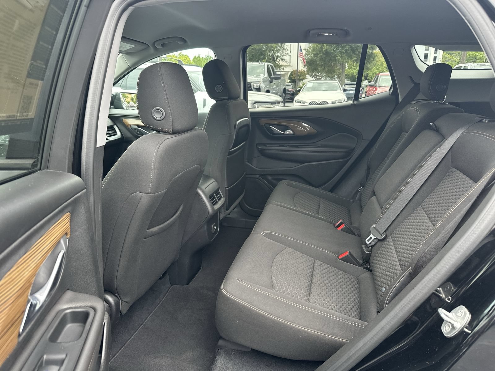 Used 2020 GMC Terrain SLE FWD image 31