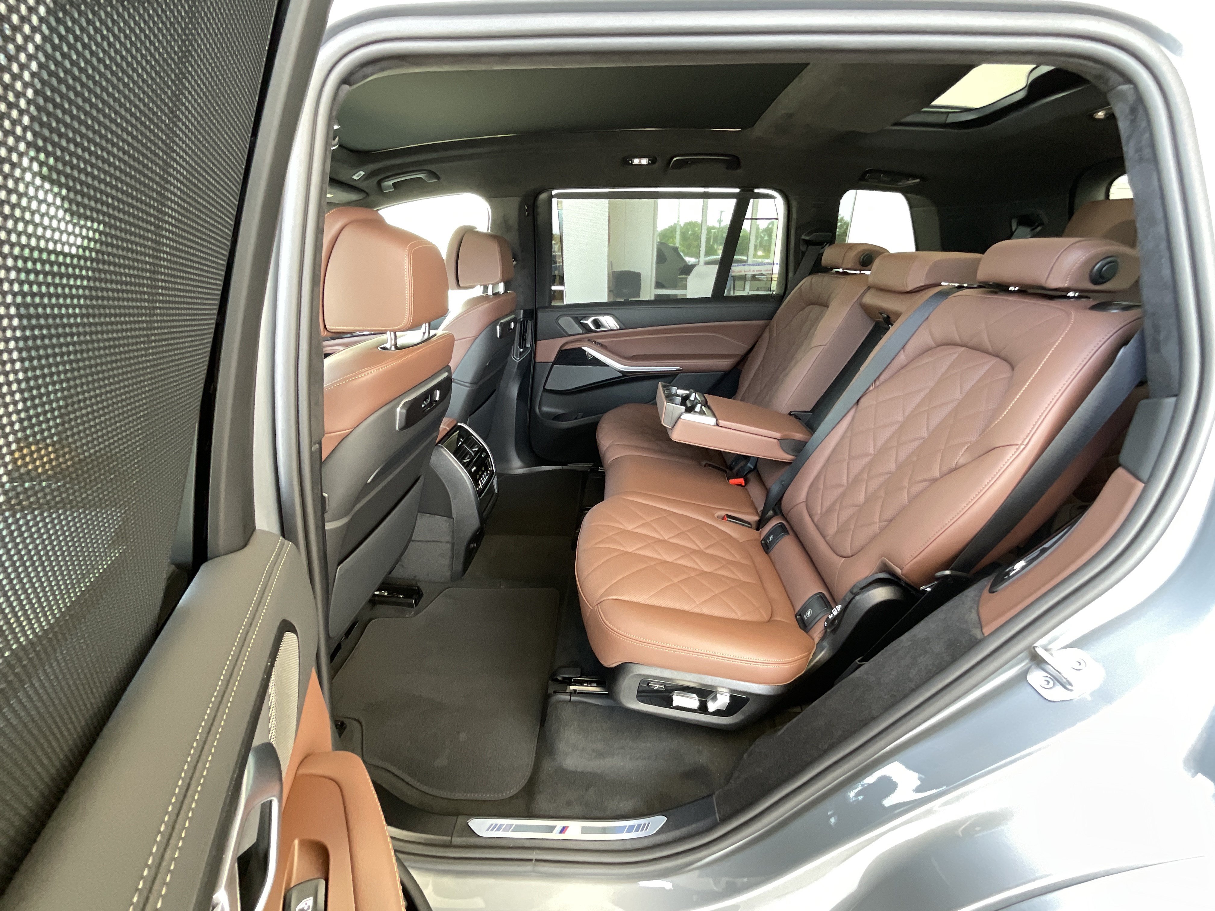 New 2027 BMW X7 xDrive40i w/ M Sport Package AWD/4WD image 27
