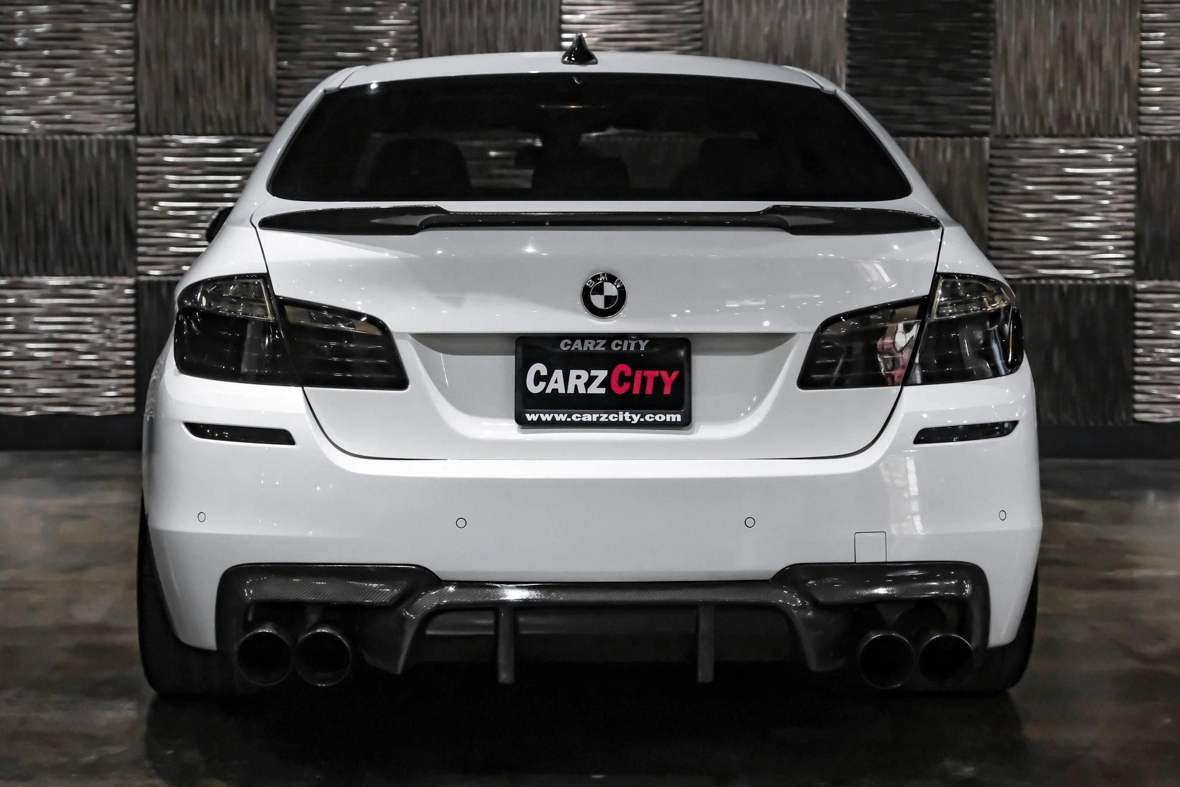 Used 2016 BMW 550i xDrive Sedan AWD/4WD image 11