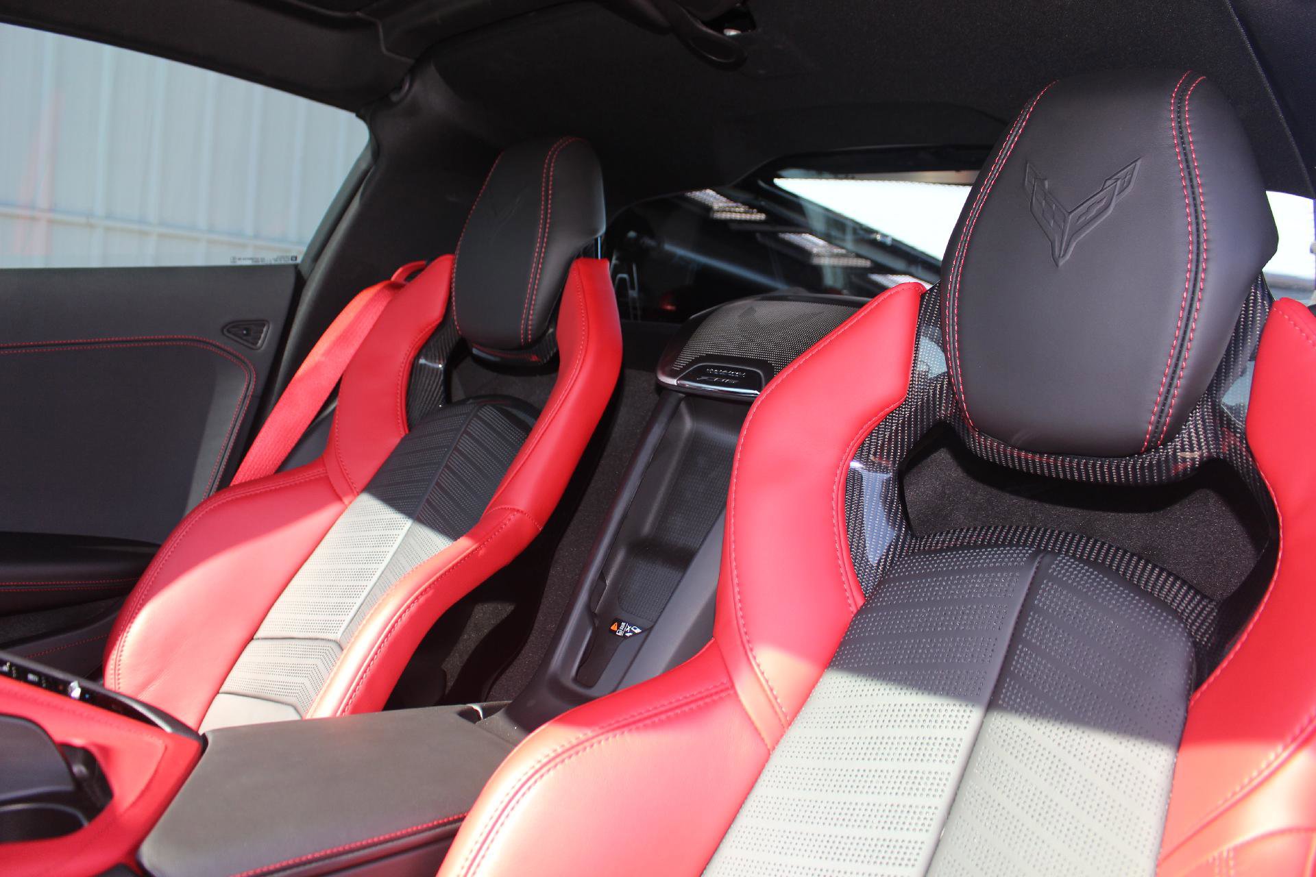 Used 2024 Chevrolet Corvette Z06 image 9