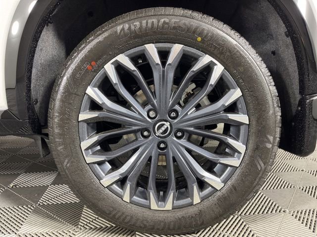 New 2026 Nissan Rogue Platinum image 13