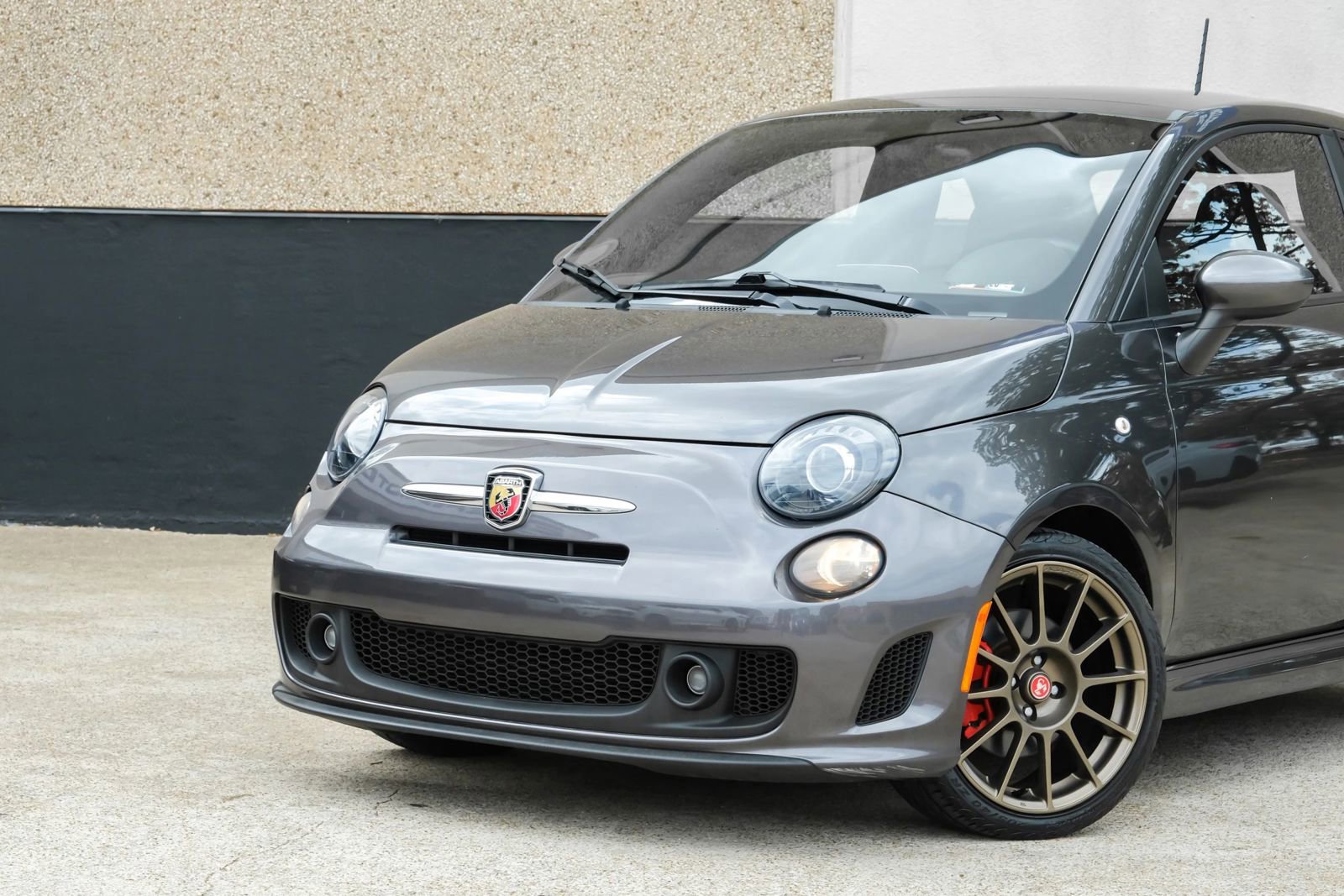 Used 2018 FIAT 500 Abarth w/ Popular Equipment Package image 5