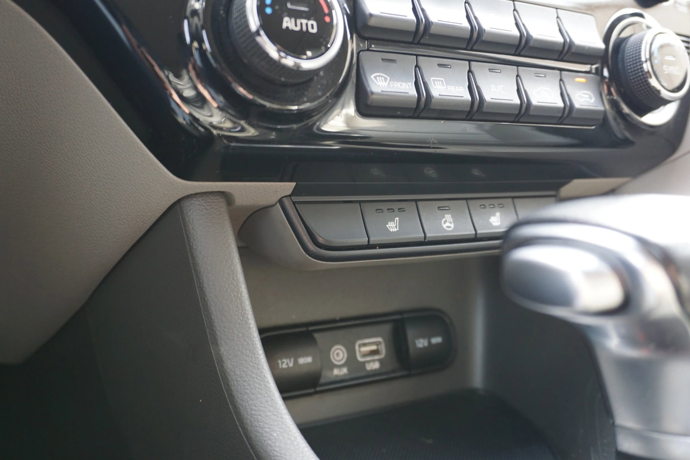 Used 2018 Kia Sportage EX w/ EX Premium Package FWD image 39