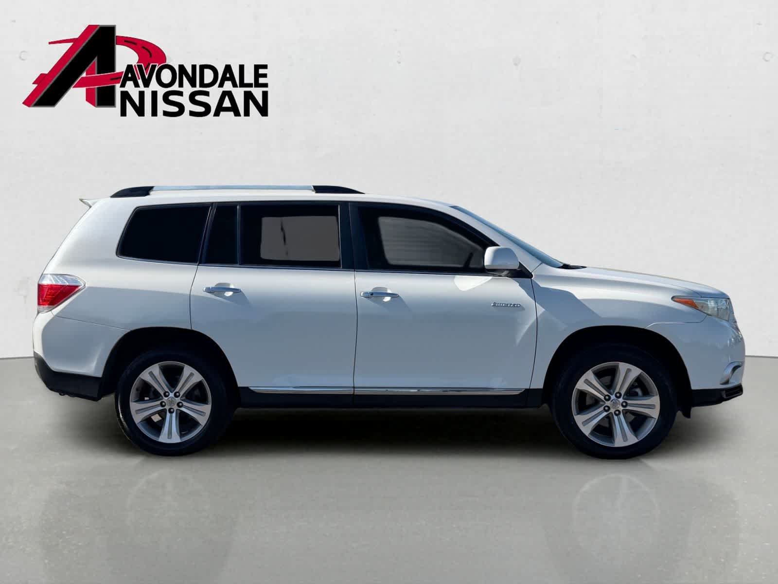 Used 2012 Toyota Highlander Limited w/ Tow Pkg AWD/4WD image 7