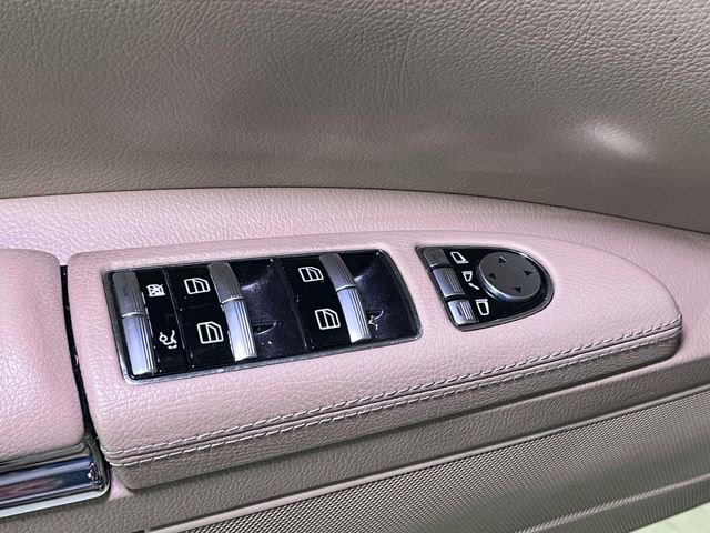 Used 2012 Mercedes-Benz S 550 4MATIC image 34