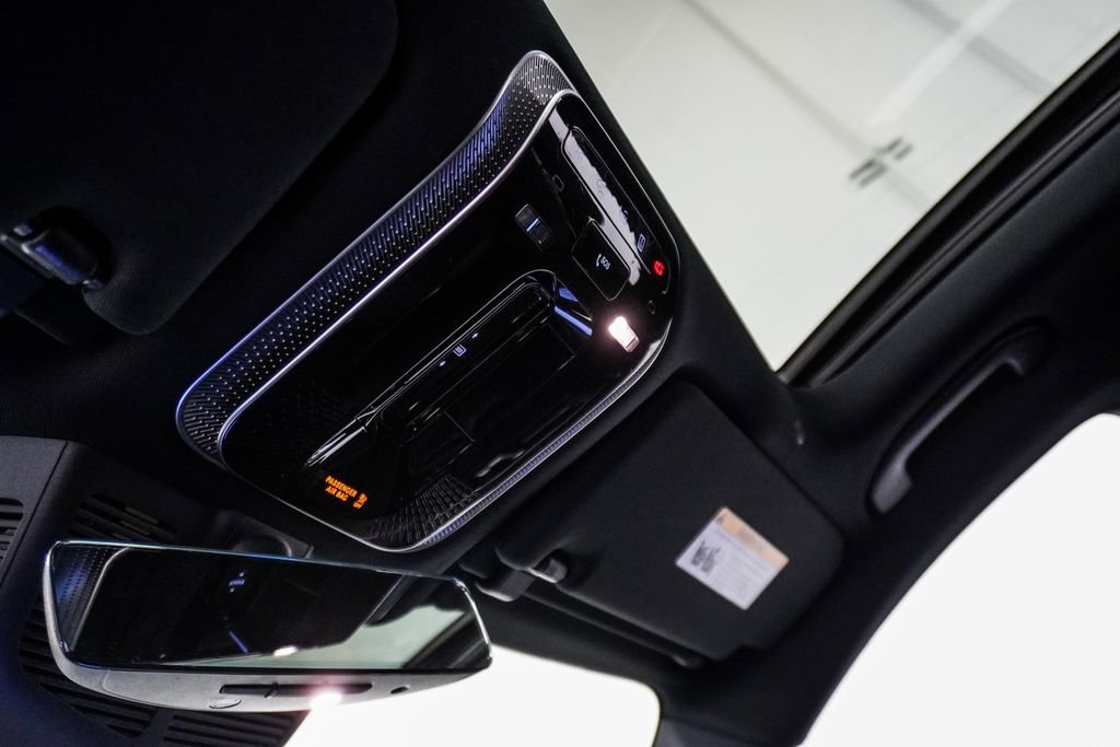 Used 2022 Mercedes-Benz S 500 4MATIC w/ AMG Line Package image 28