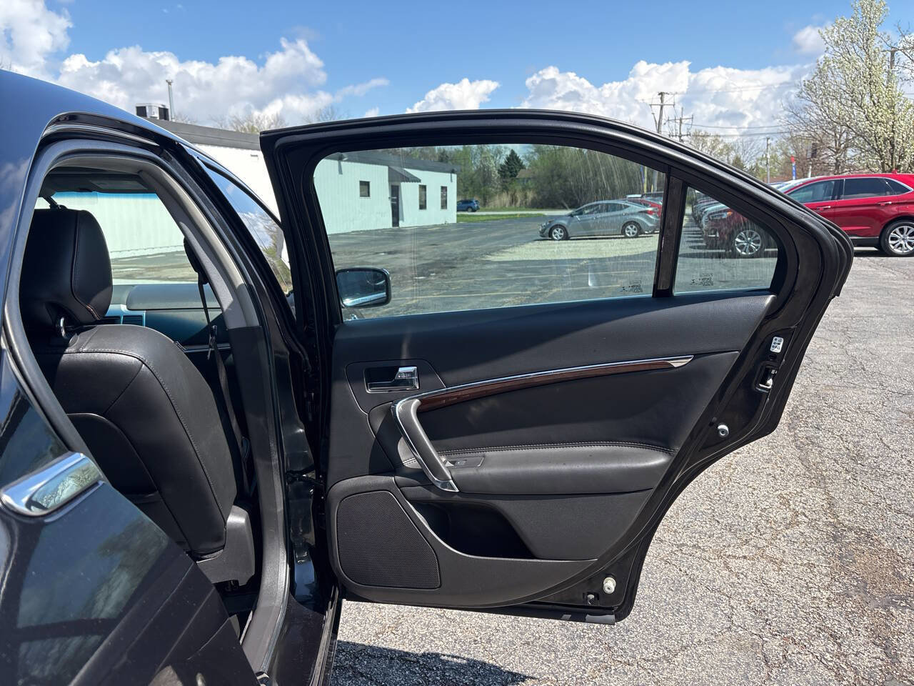 Used 2012 Lincoln MKZ FWD image 22