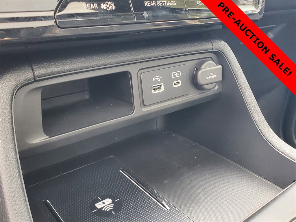 Used 2023 Honda Pilot TrailSport image 32