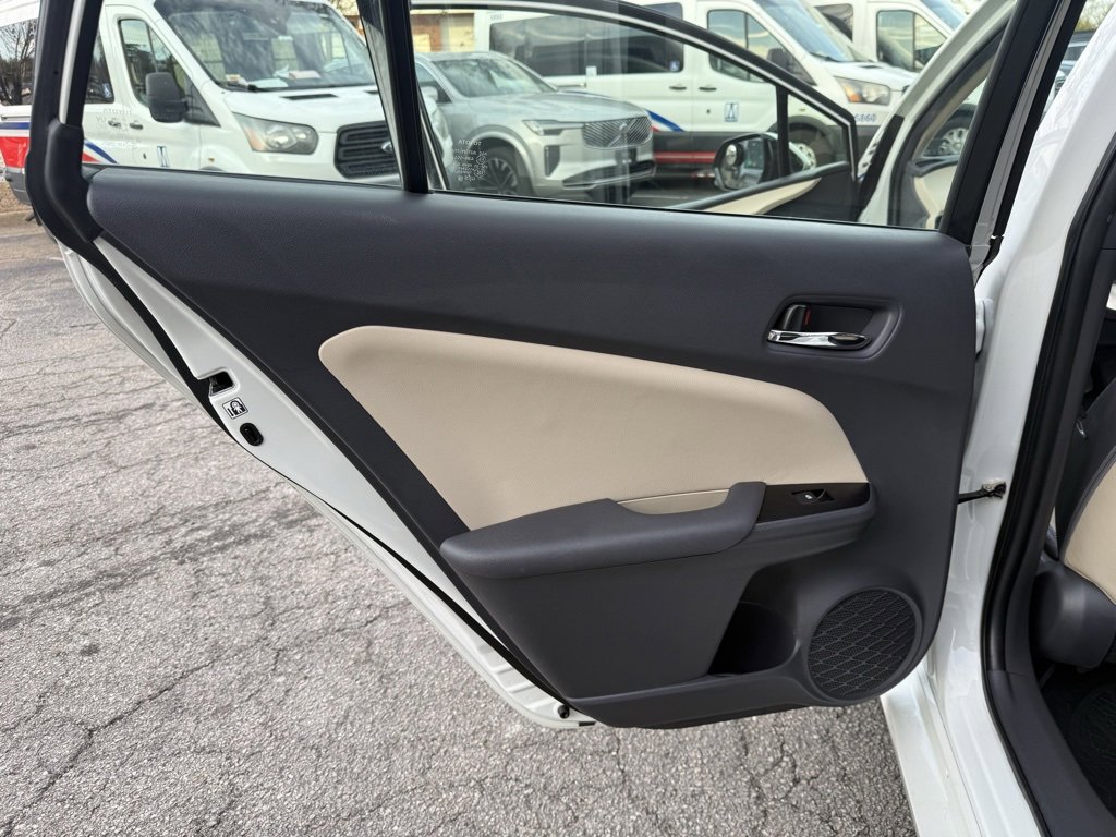 Used 2017 Toyota Prius Four image 24