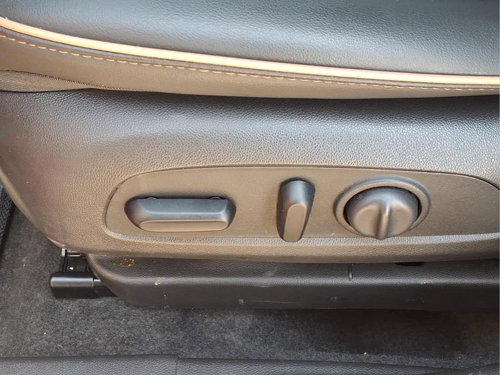 Used 2025 Buick Envista Avenir FWD image 14