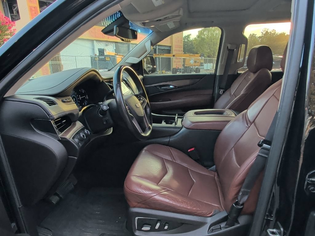 Used 2016 Cadillac Escalade ESV Luxury AWD/4WD image 10