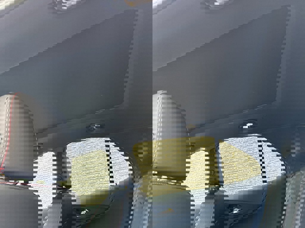 Used 2022 Chevrolet Equinox RS w/ Infotainment Package image 21