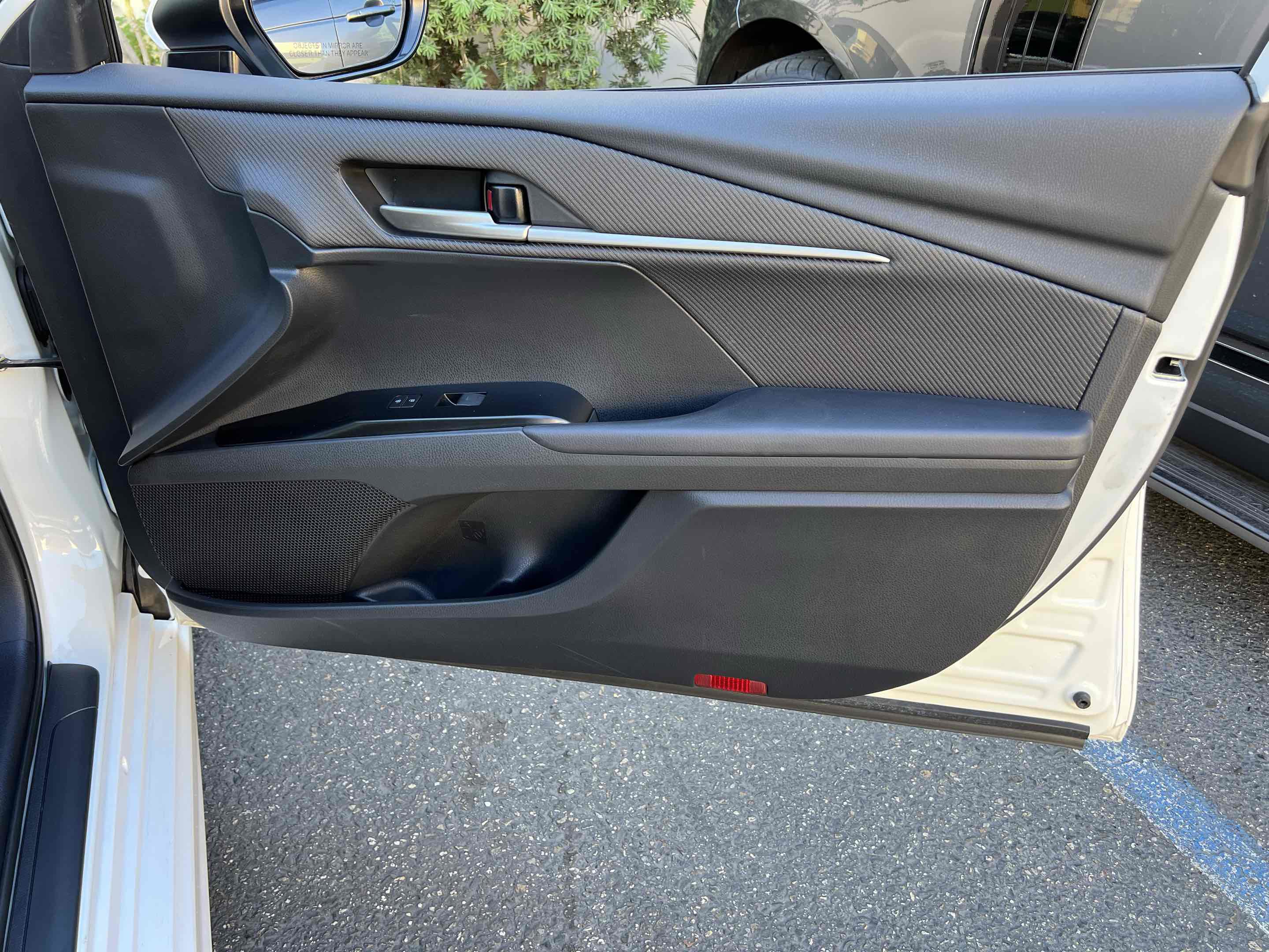 Used 2025 Toyota Camry SE image 67