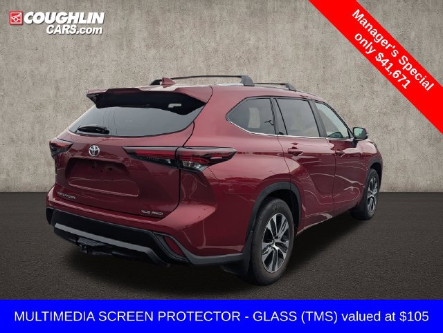 Used 2025 Toyota Highlander XLE AWD/4WD image 8