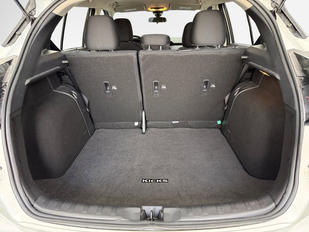Used 2023 Nissan Kicks SV image 23
