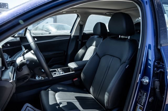 New 2025 Kia K5 EX FWD image 23