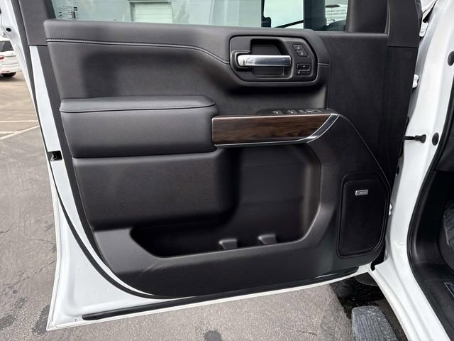 Used 2022 GMC Sierra 2500 SLT w/ SLT Premium Package image 9