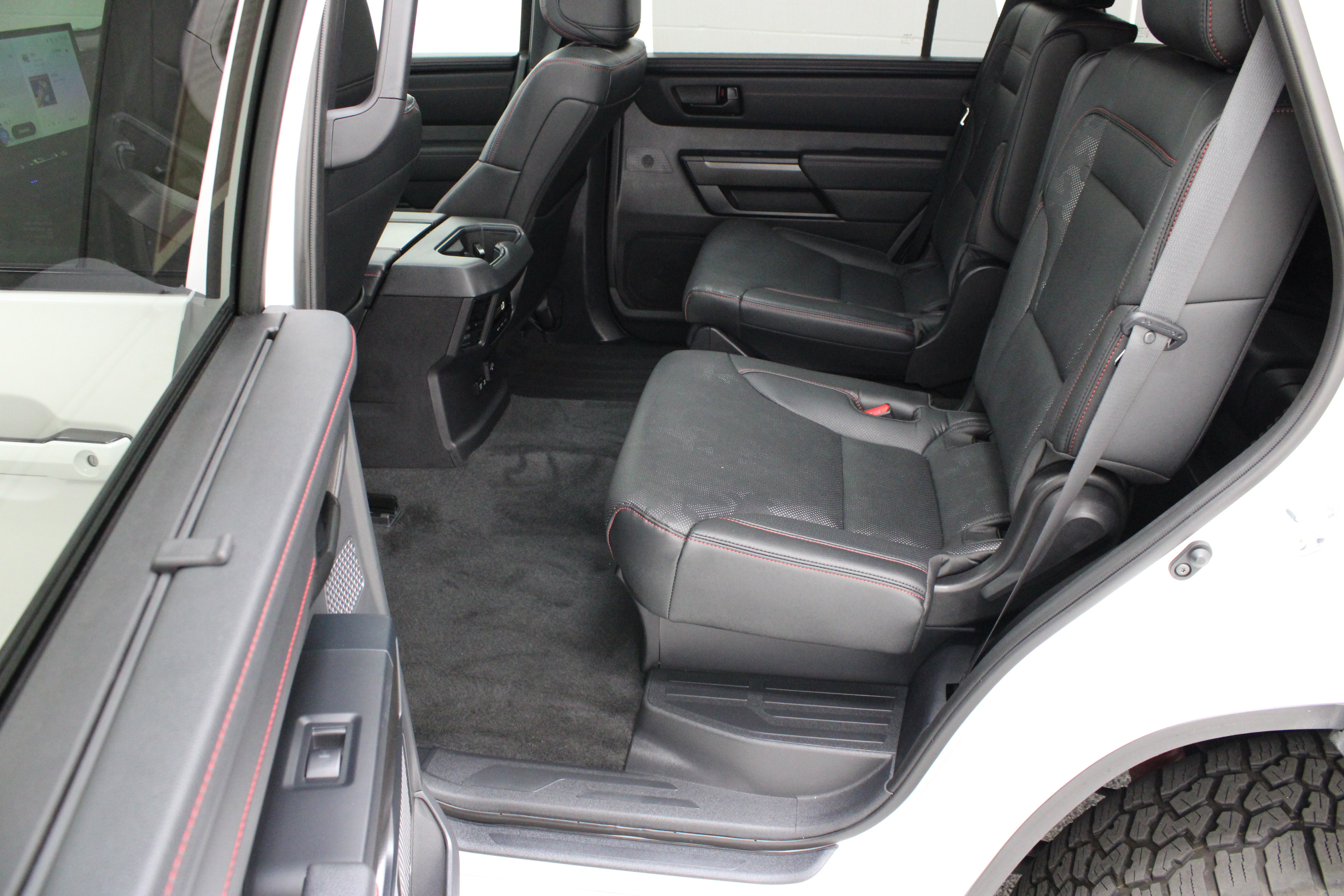 Used 2026 Toyota Sequoia TRD Pro AWD/4WD image 32