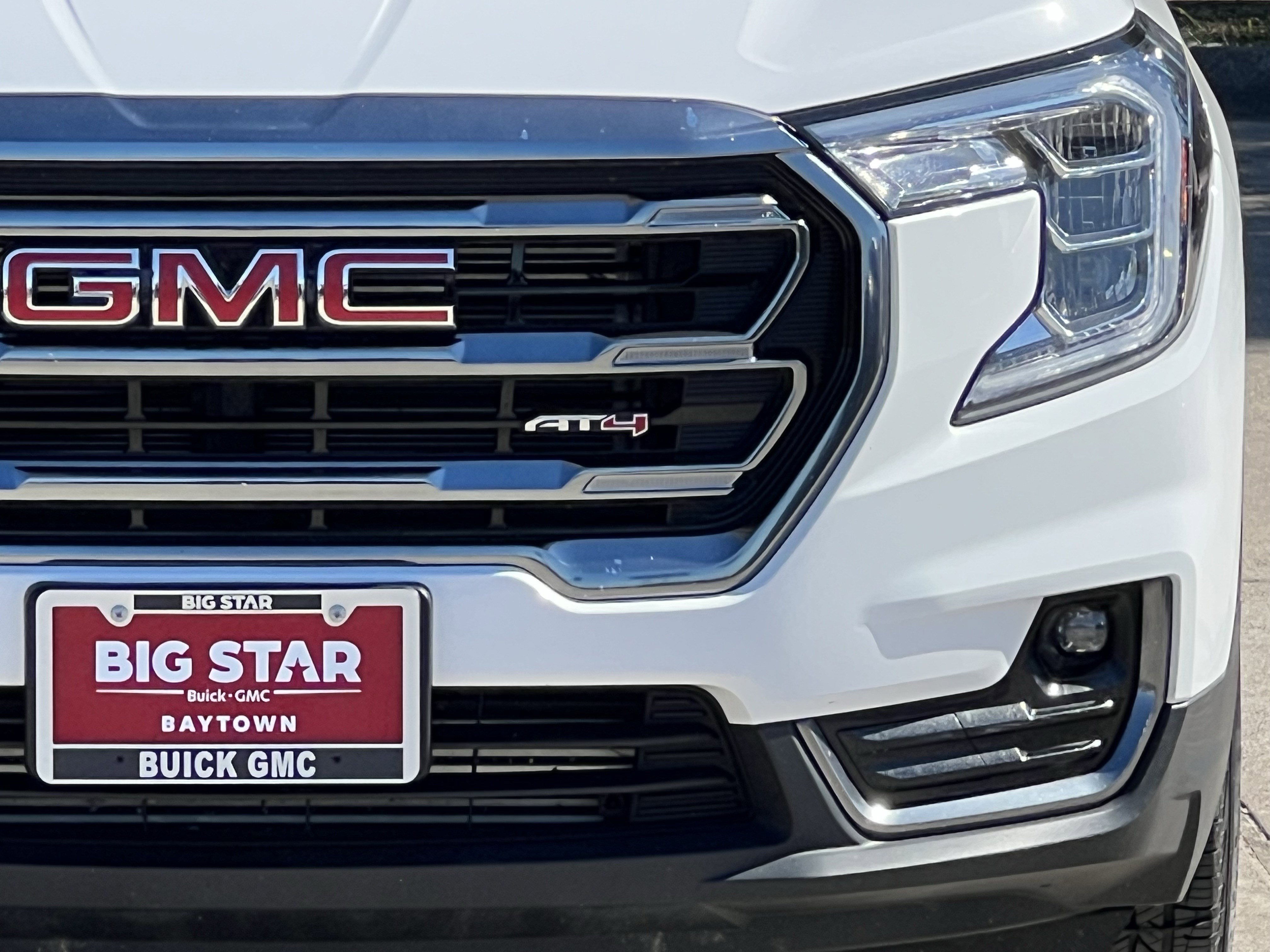 Used 2024 GMC Terrain AT4 image 7