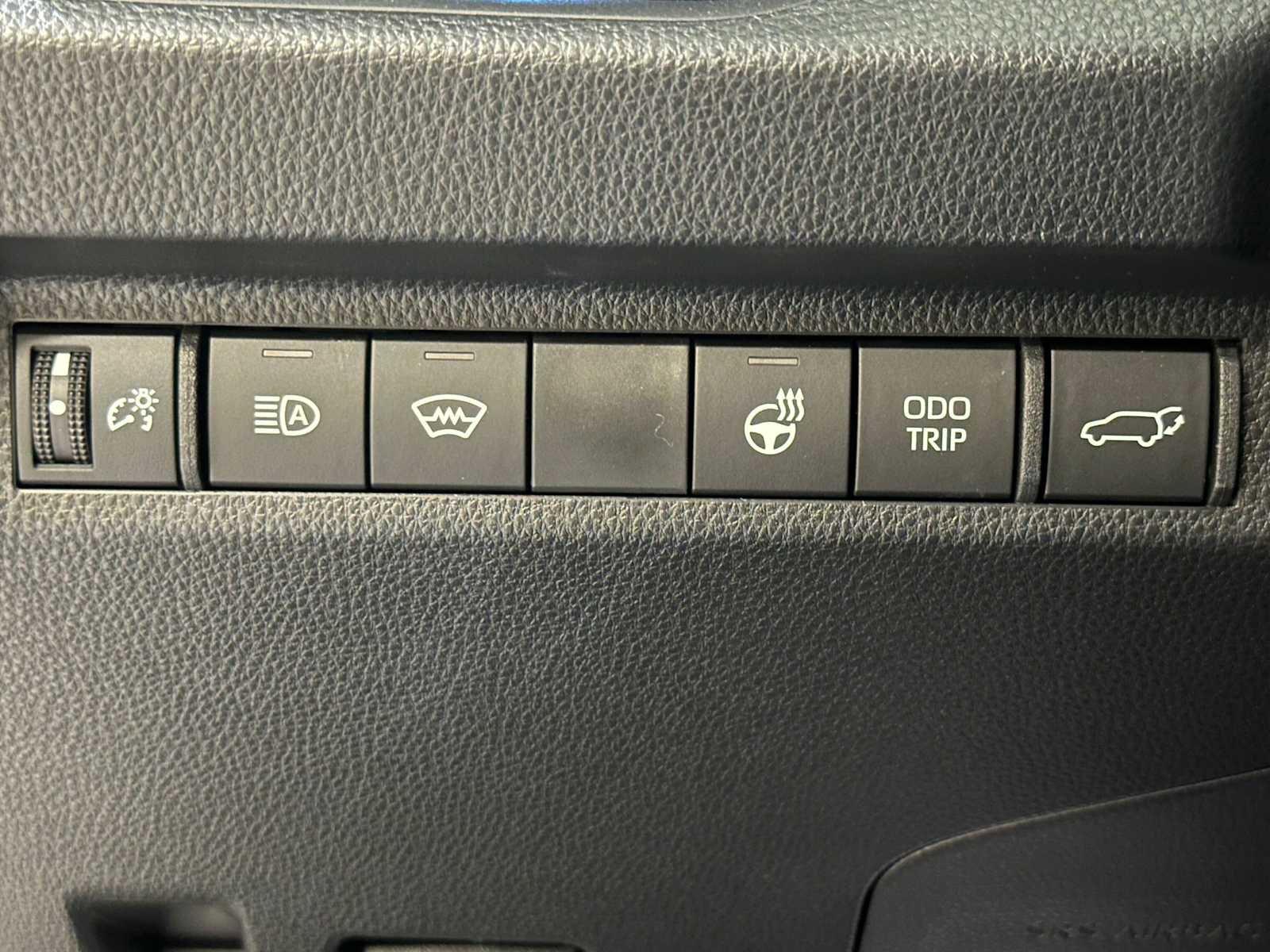 Certified 2025 Toyota RAV4 XSE w/ Weather Package AWD/4WD image 18