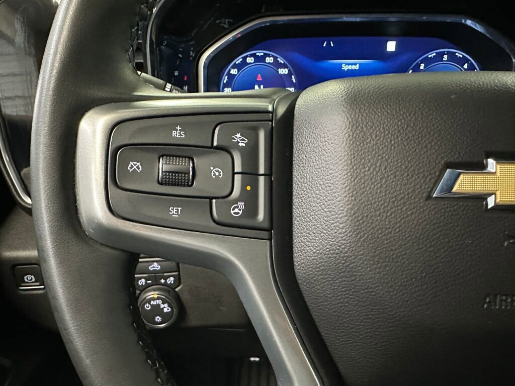 Used 2023 Chevrolet Silverado 1500 LT image 10