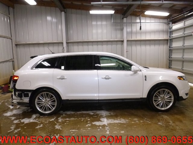 Used 2014 Lincoln MKT AWD w/ Equipment Group 201A image 6