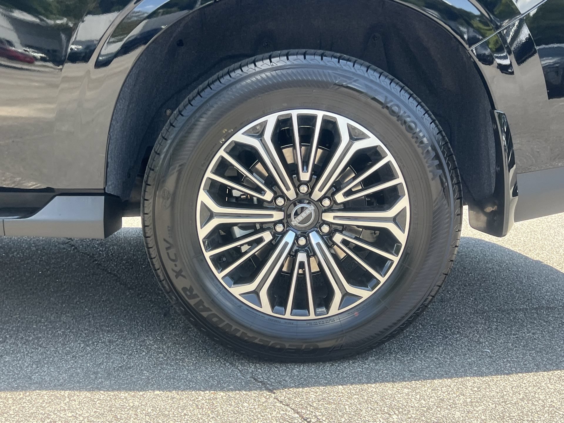 New 2026 Nissan Armada Platinum w/ Accent Package RWD image 31