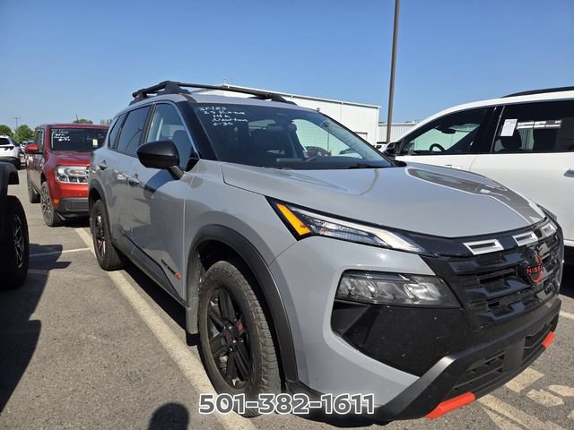 Certified 2025 Nissan Rogue SV AWD/4WD image 5