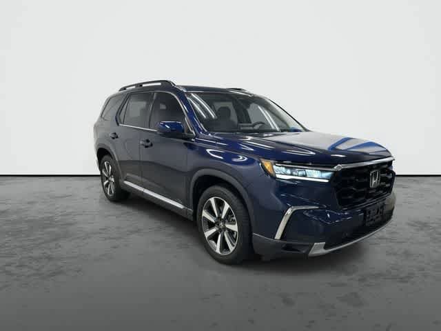 Used 2025 Honda Pilot Elite image 6