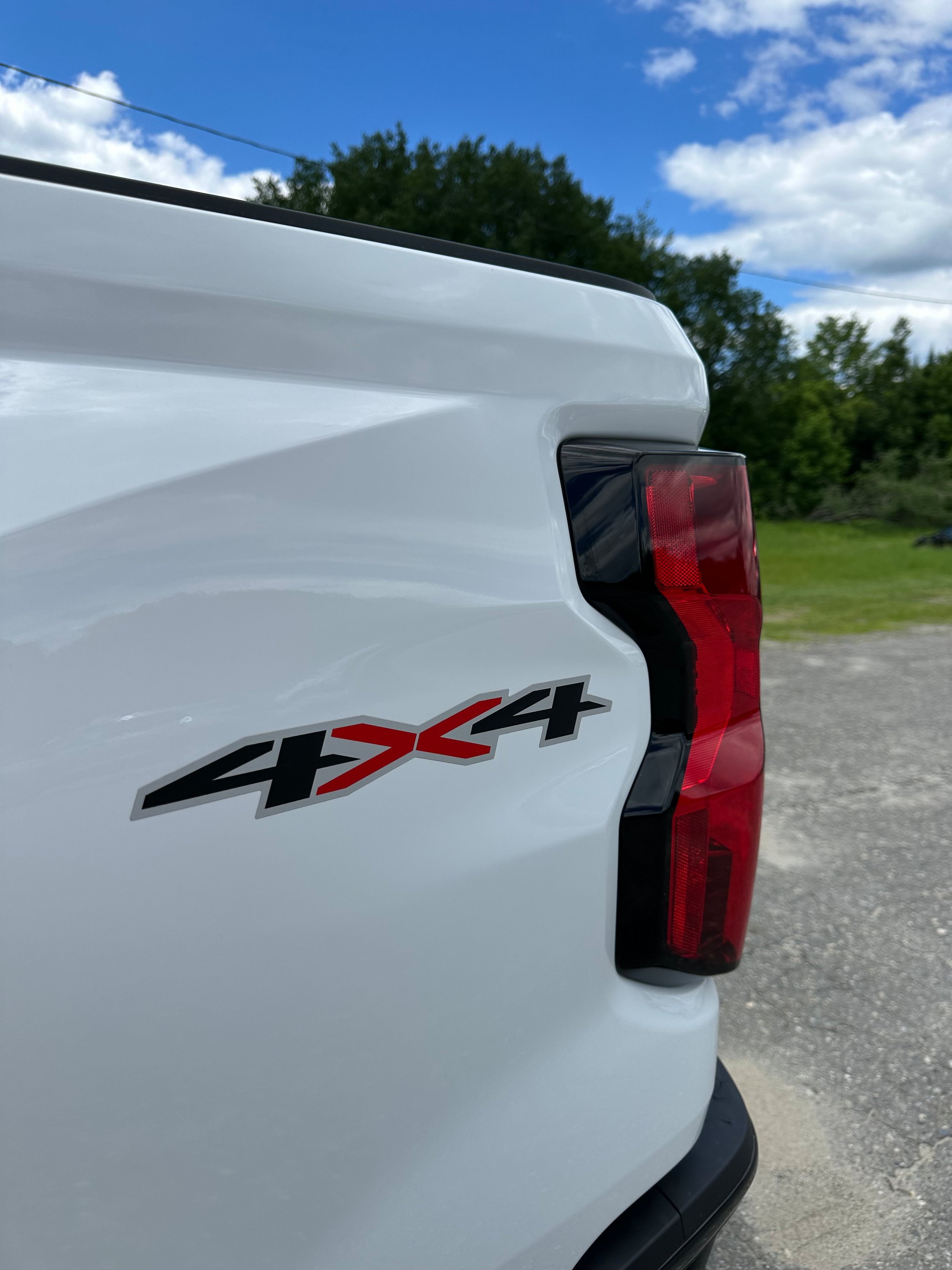 New 2026 Chevrolet Colorado W/T w/ WT Custom Package AWD/4WD image 25