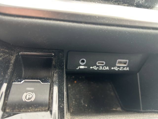 Used 2024 Subaru Outback Limited image 24
