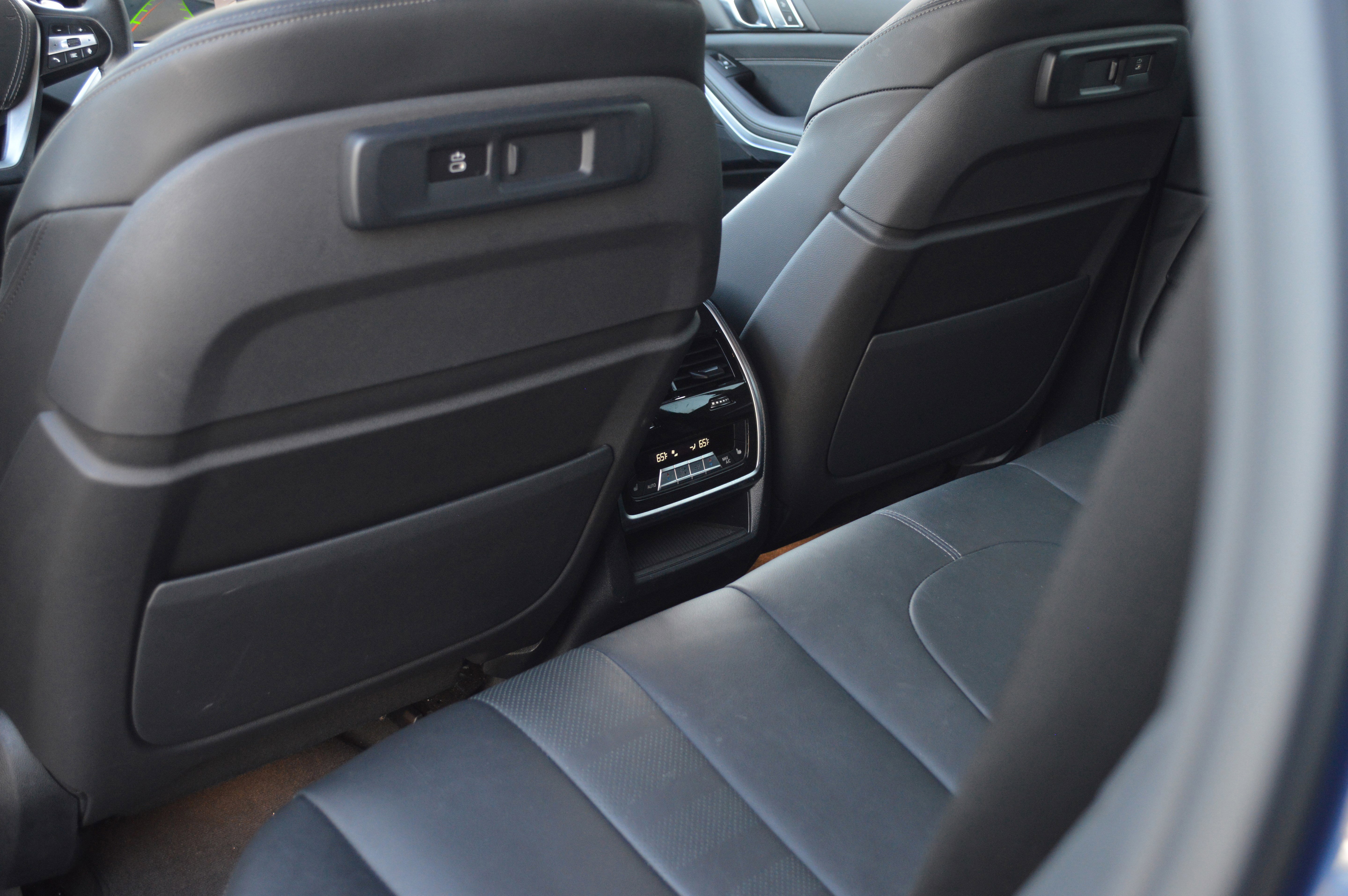 Used 2022 BMW X5 xDrive40i w/ Premium Package image 28