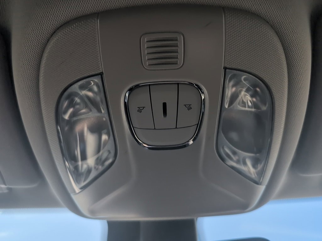 Used 2022 Jeep Compass Limited image 63