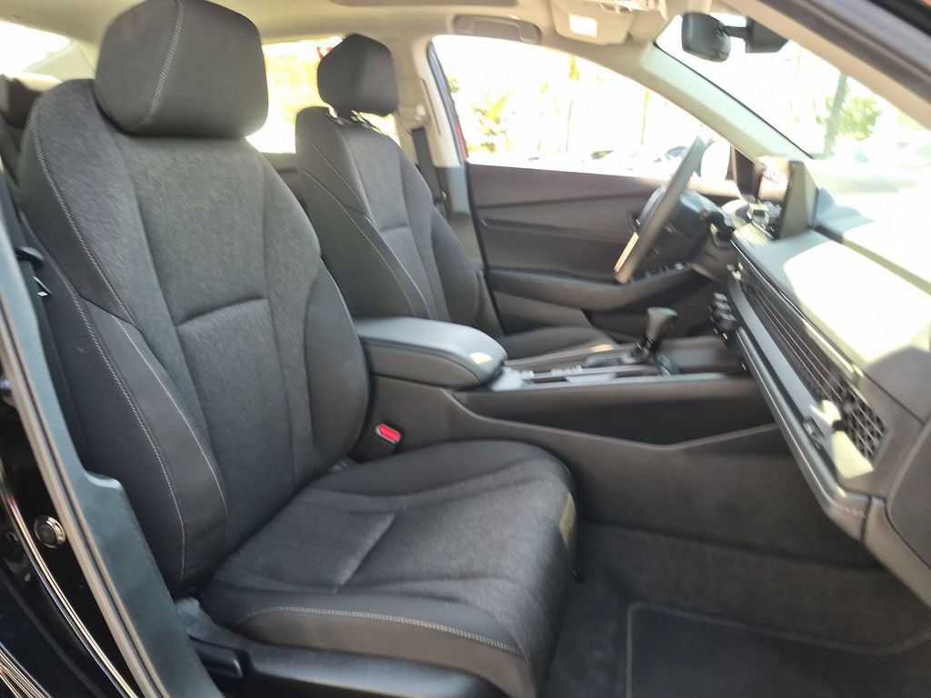 Used 2025 Honda Accord SE image 31