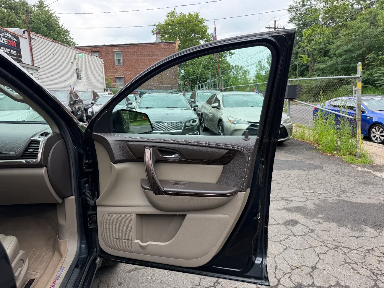 Used 2014 GMC Acadia Denali AWD/4WD image 45