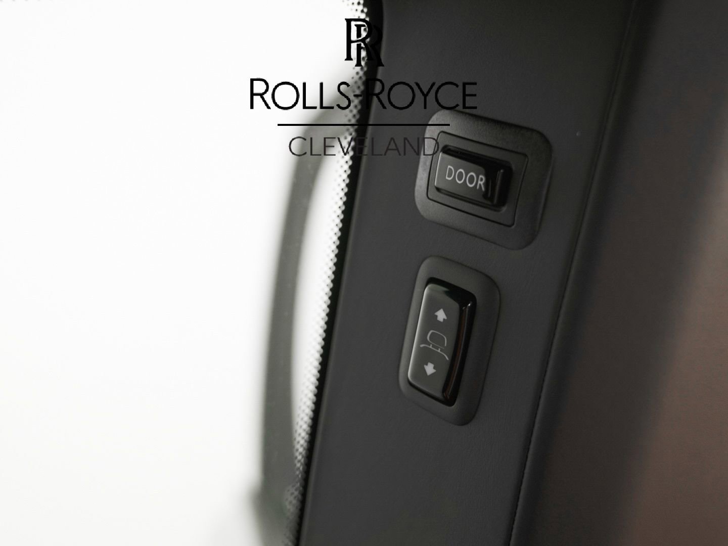 New 2026 Rolls-Royce Cullinan Black Badge image 46