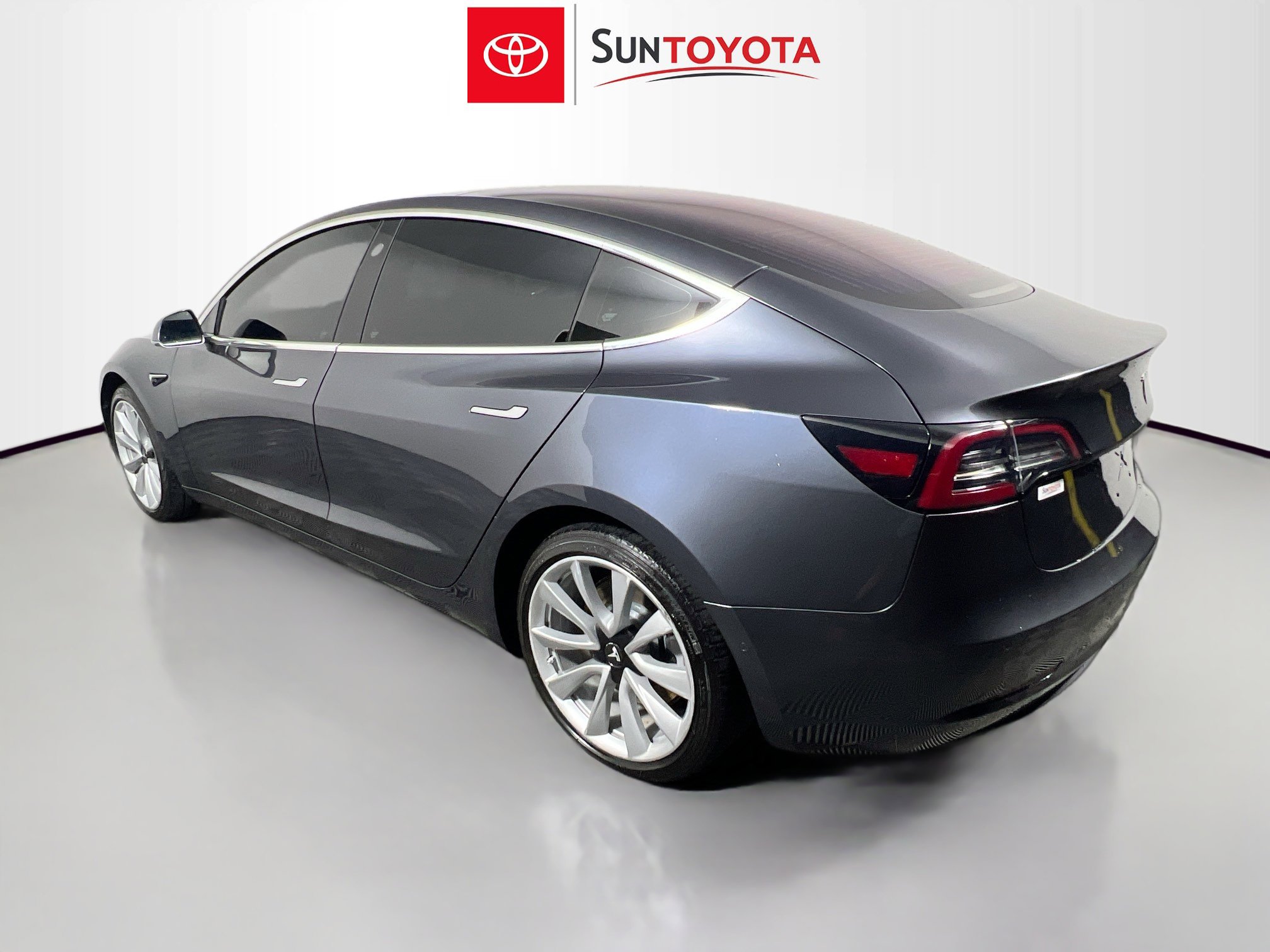 Used 2018 Tesla Model 3 Long Range image 6