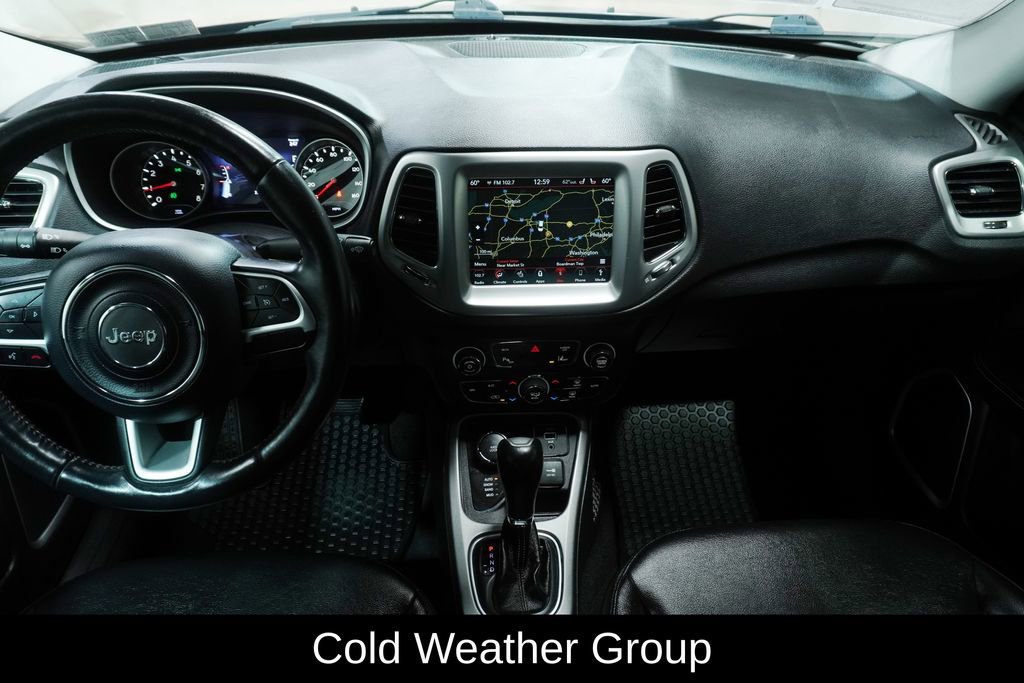 Used 2018 Jeep Compass Latitude w/ Popular Equipment Group AWD/4WD image 3