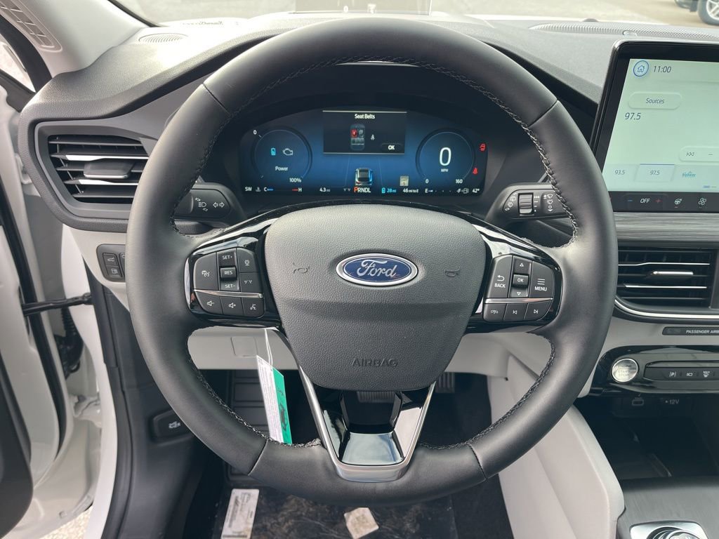 New 2026 Ford Escape SE w/ PHEV Premium Package FWD image 13