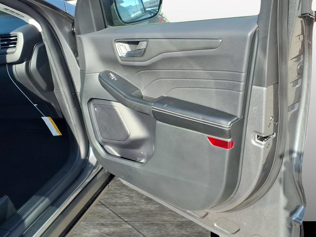 Used 2026 Ford Escape Active FWD image 13