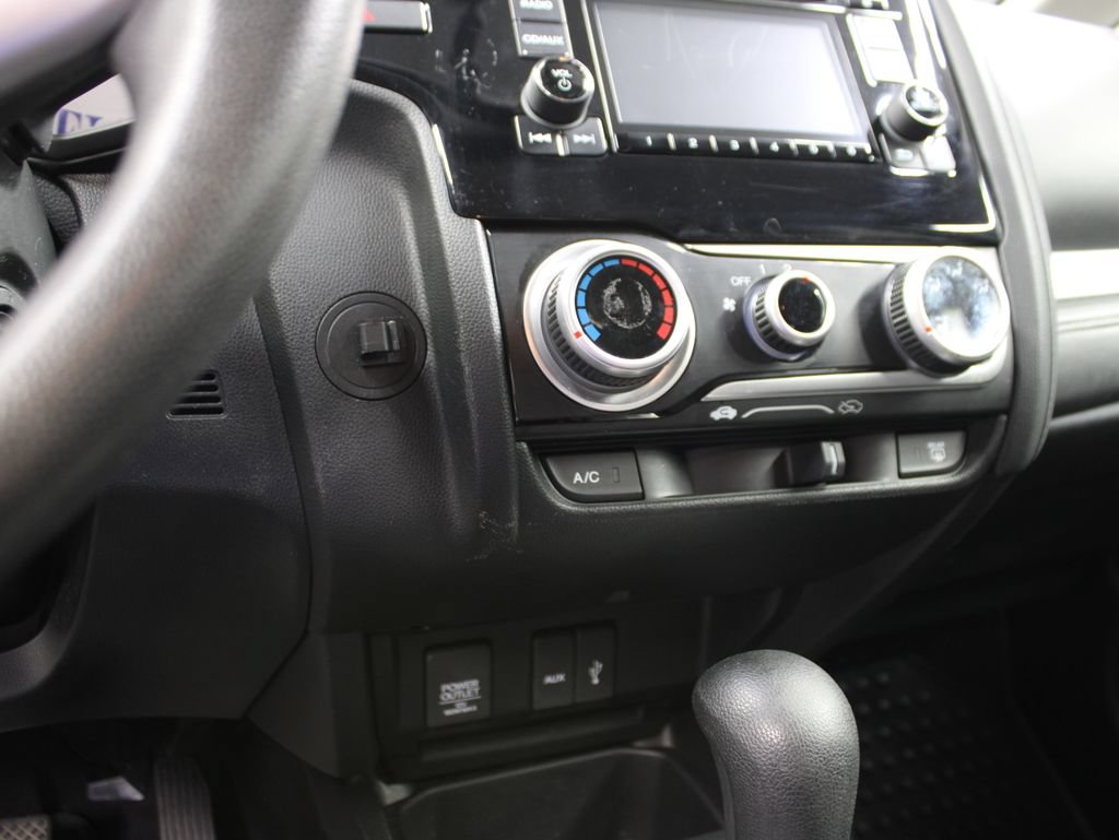 Used 2015 Honda Fit LX image 42