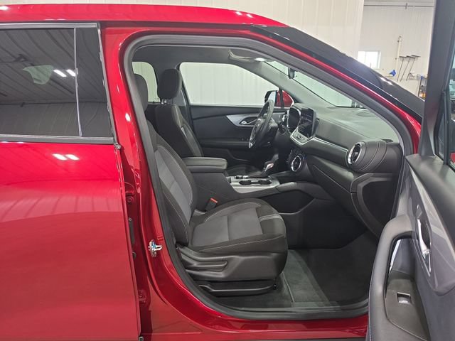Used 2025 Chevrolet Blazer LT AWD/4WD image 29