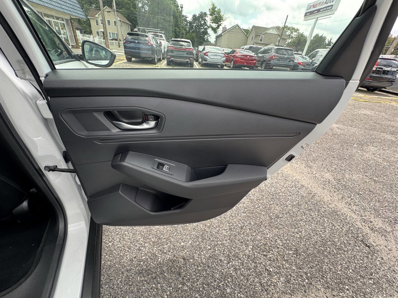 Used 2025 Honda Accord SE image 36