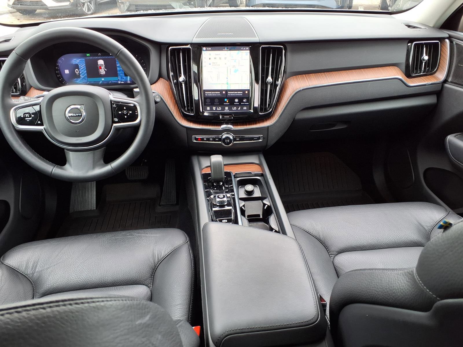 Certified 2024 Volvo XC60 B5 Plus w/ Climate Package image 17