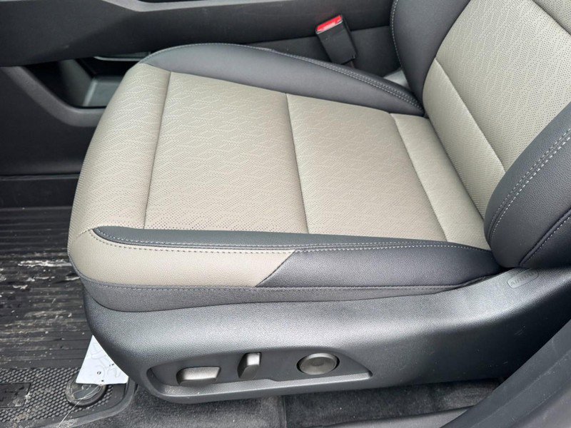 New 2026 Chevrolet Equinox LT w/ Convenience Package II image 9