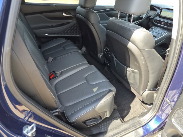 Used 2022 Hyundai Santa Fe Limited FWD image 16