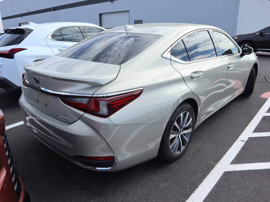 Used 2019 Lexus ES 300h w/ Premium Package FWD image 4