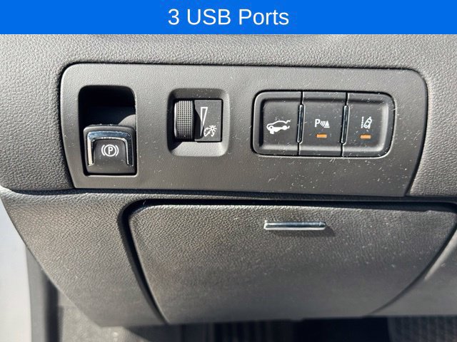 Used 2017 Chevrolet Impala Premier FWD image 13